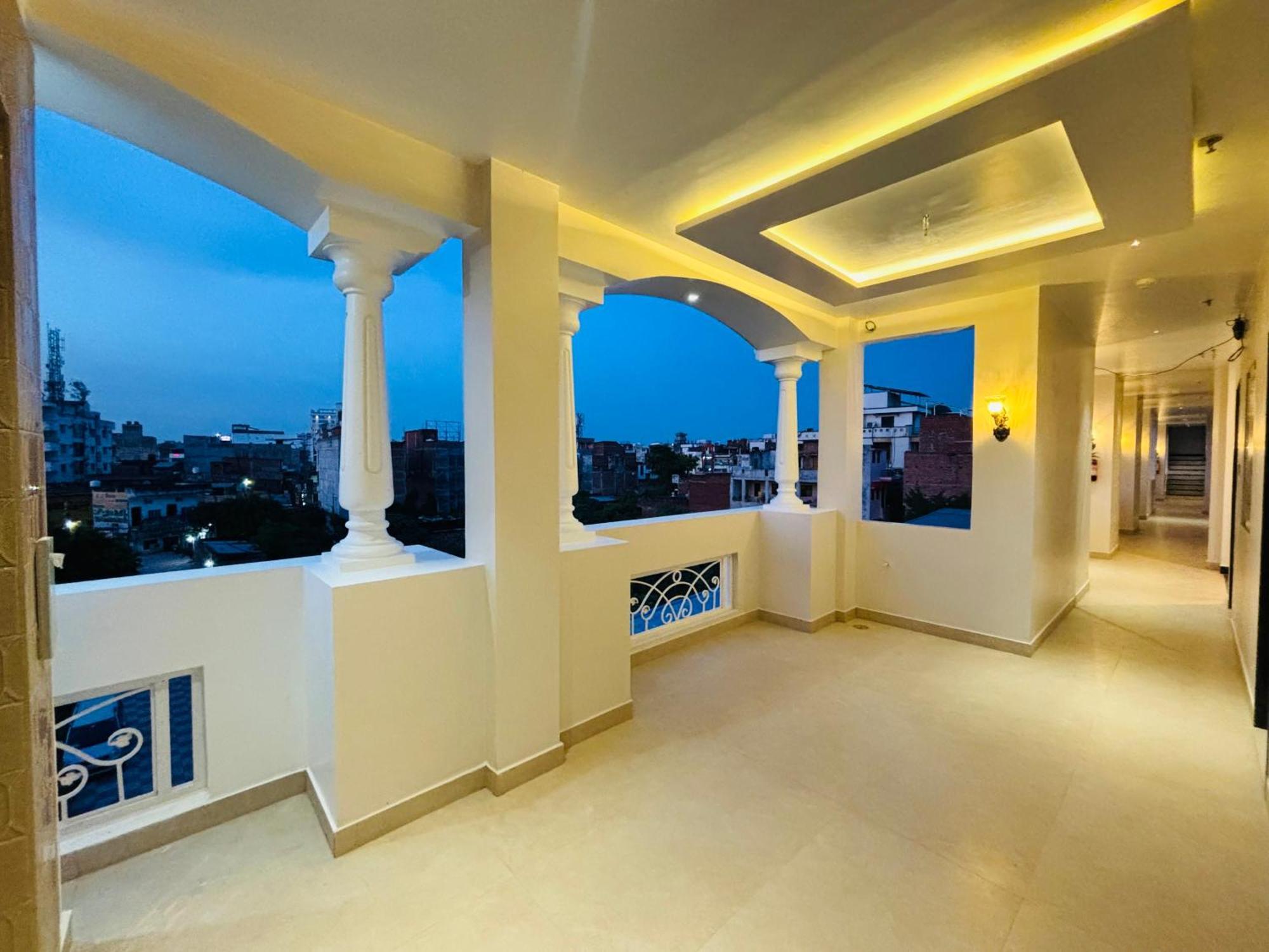 The Lavish Stay Váránasí Exteriér fotografie